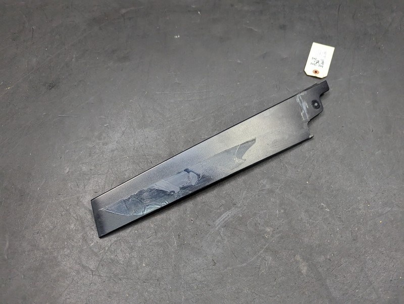 Front Right Door Window Rear Side Molding 2018 Audi Q3 8U0837902B 2015 2016 2017