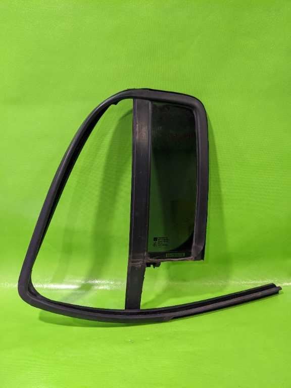 06-10 HUMMER H3 DRIVER LEFT REAR VENT GLASS OEM 4196-60