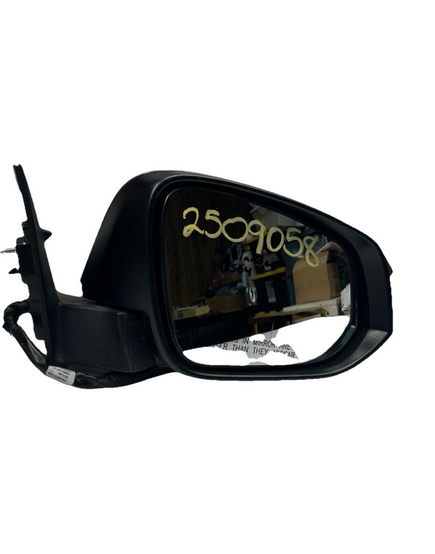 2019 Toyota Highlander door mirror right side heated t/signal CAMERA CODE 1H1P