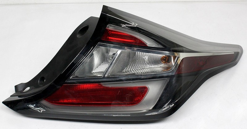 OEM Right Passenger Side Tail Lamp For Chevrolet Volt 23413609