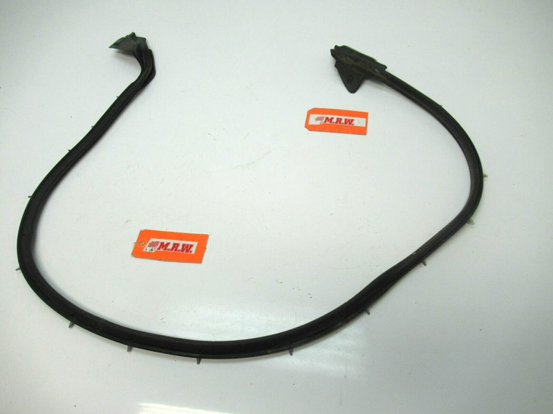 REAR DOOR SEAL WEATHER STRIP RUBBER RIGHT BACK 02 03 04 05 06 07 IMPREZA SEDAN