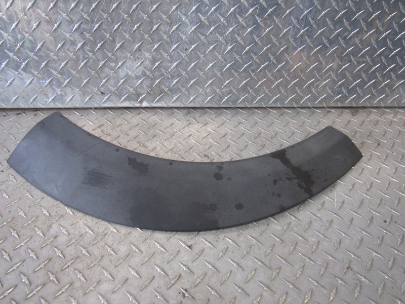 02 LAND ROVER FREELANDER LEFT DRIVER REAR FENDER FLARE TRIM MOLDING