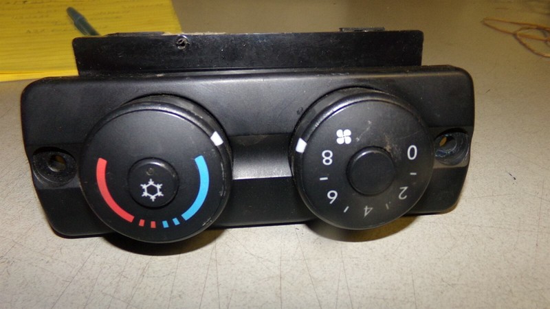 Freightliner A22-60609-002 Cascadia Climate Control Heater AC Switch