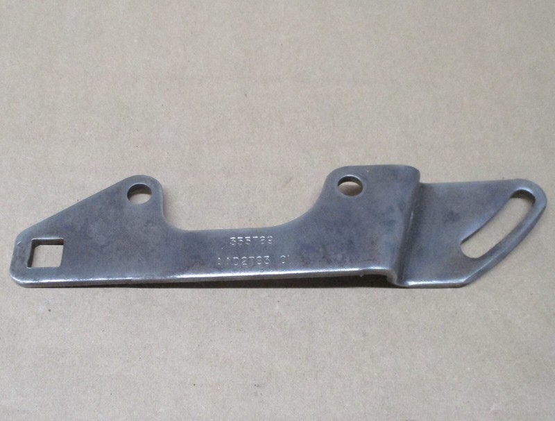 1978-1979 OEM GM CHEVY FRONT SUSPENSION SUPPORT BRACKET 355789 AAD2783 01