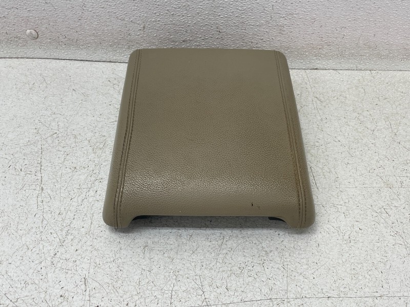 15-19 Land Rover Discovery Sport Center Console Armrest Cover Lid Beige 1413 OEM