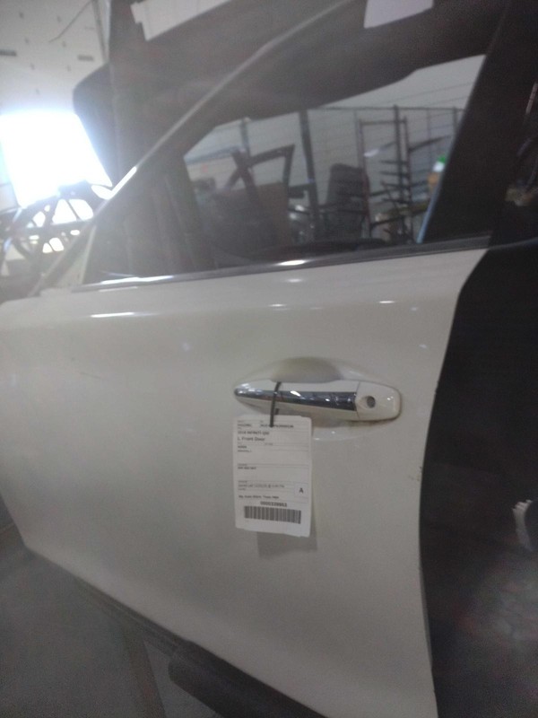 2018 INFINITI Q50 Front Left Door White LITE SCRATCHES OEM 44000 129K Miles