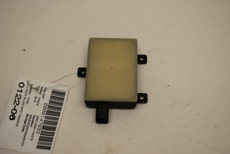 2018-2021 JAGUAR F-PACE REAR LEFT SIDE BLIND SPOT RADAR ALERT SENSOR MODULE OEM