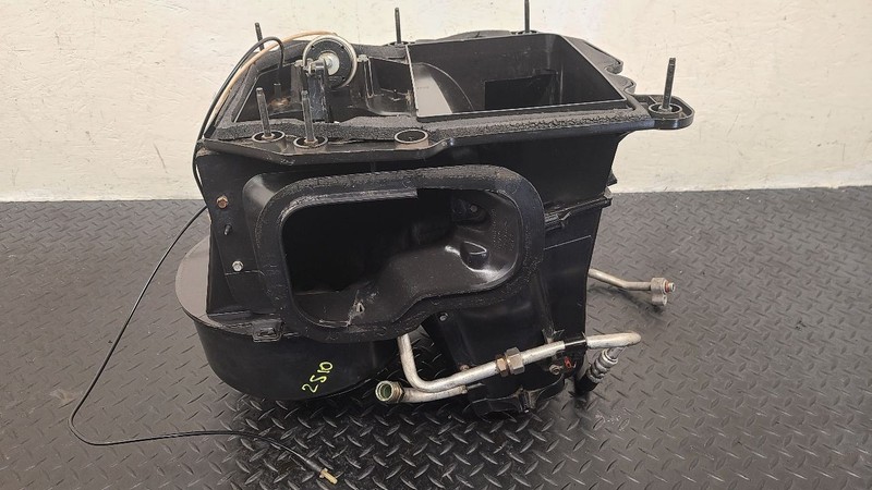 97-03 Ford E450SD Van A/C Evaporator W/ Housing Assembly OEM 6C2Z-19860-C