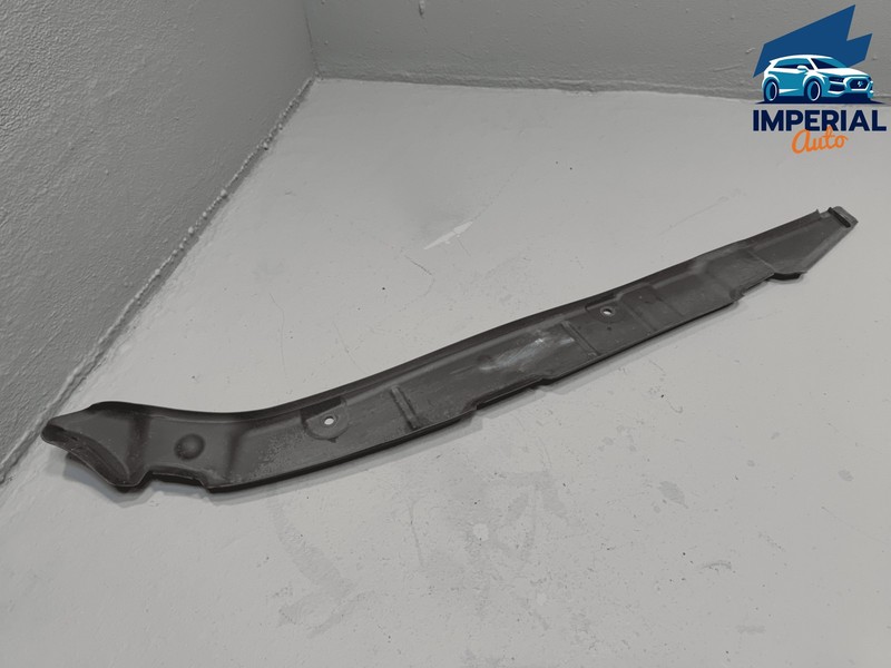 2017-2025 AUDI Q7 SQ7 FRONT LEFT DRIVER SIDE FENDER FILLER END PLATE COVER OEM
