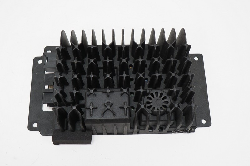 MERCEDES W209 CLK Audio Amplifier AMP Harman Kardon OEM 2005 - 2009 *