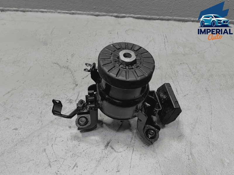 TOYOTA RAV4 2019-2025 2.5L ENGINE MOTOR FRONT MOUNT INSULATOR BRACKET OEM