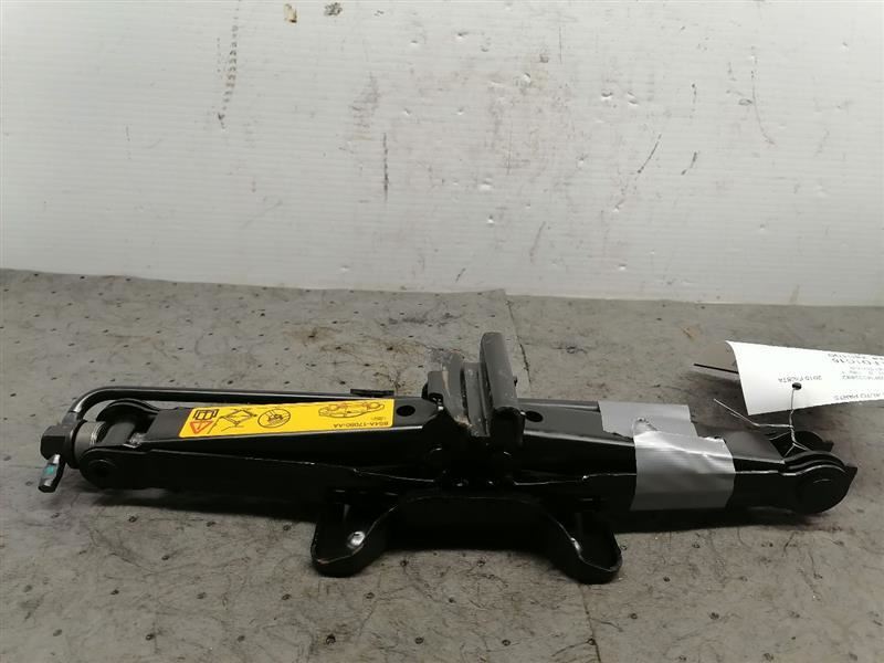 Jack and Tools Set Kit Fits 2015 Fiesta