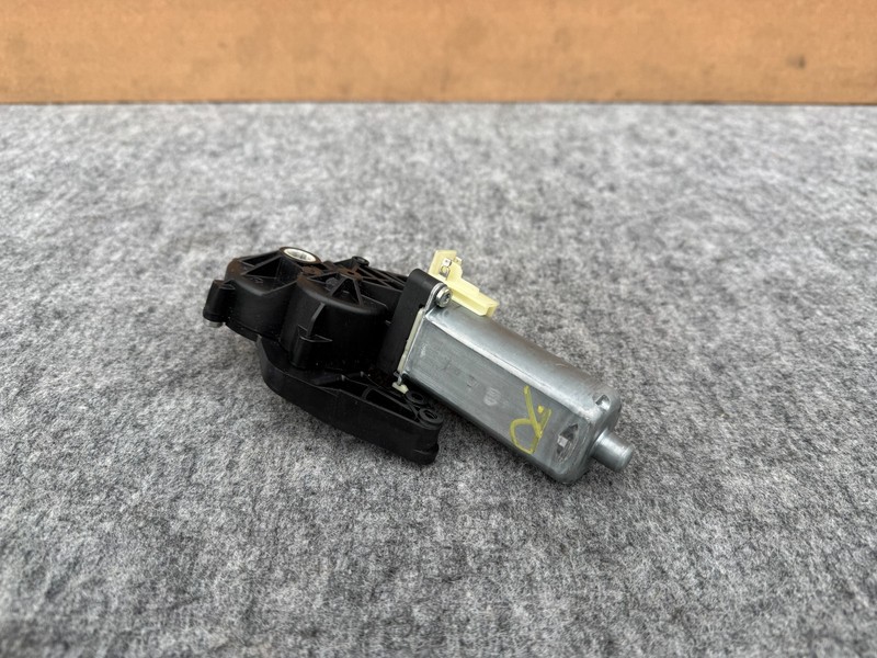INFINITI QX56 QX80 2011-2024 OEM FRONT RIGHT PASSENGER SEAT ADJUST RECLINE MOTOR