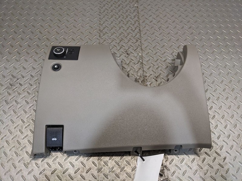 2011-2016 Jeep Grand Cherokee Lower Dash Knee Bolster Kick Panel OEM 1165761