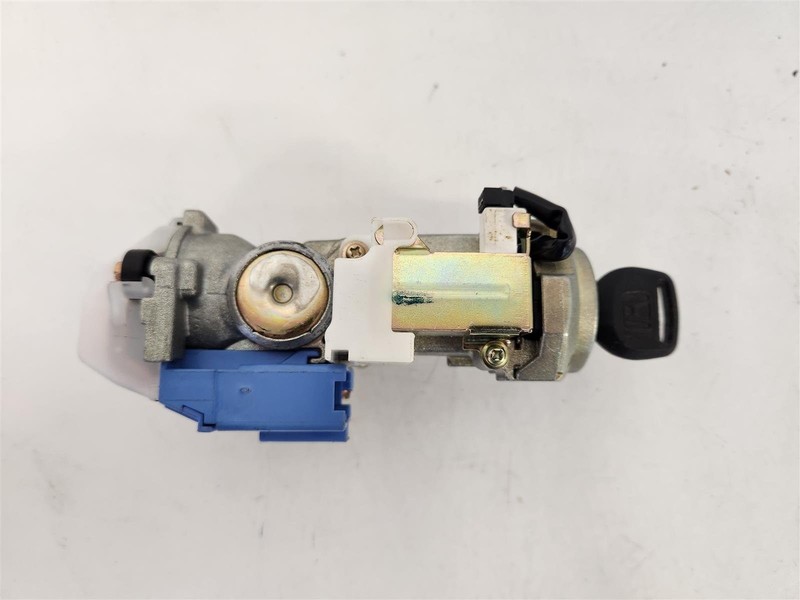 1994-1997 Honda Accord Auto Trans Ignition Lock Cylinder W/ Key 35100-Sv4-A12