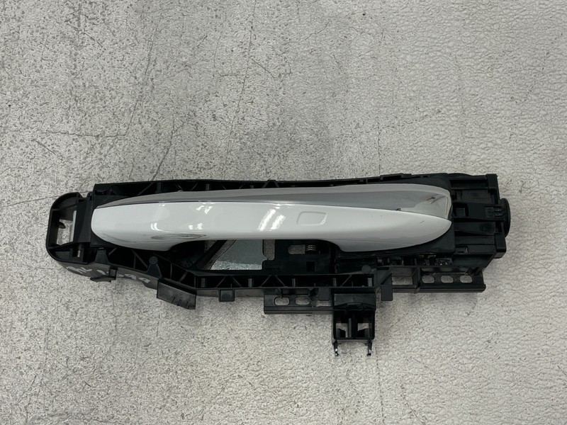 15 16 17 18 Mercedes C300 Rear Left Driver Exterior Door Handle White 1599 OEM