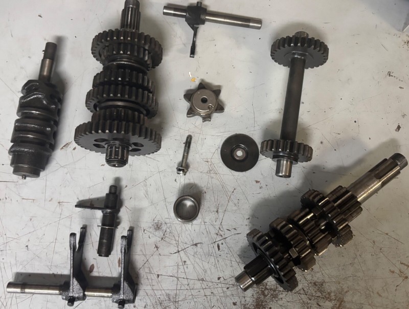 1990 Kawasaki Bayou KLF220 KLF 220 ATV Engine Transmission Gears Shift Forks J5