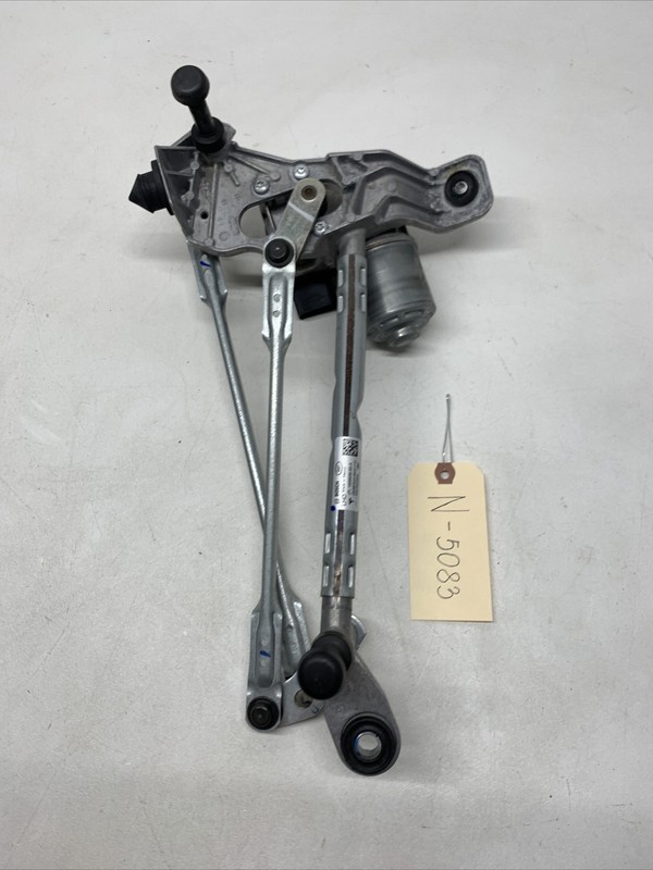 TESLA MODEL Y Wiper Motor Front w/Linkage 2020-20231658936-00-A 5083 S22