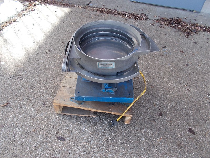 Vibratory Feeder System T372075D152