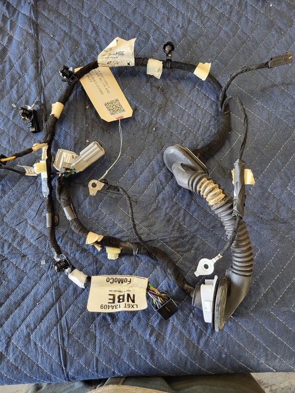 Used Oem Ford Left Driver Rear Tailgate Wiring Harness for 2020-2021 Escape