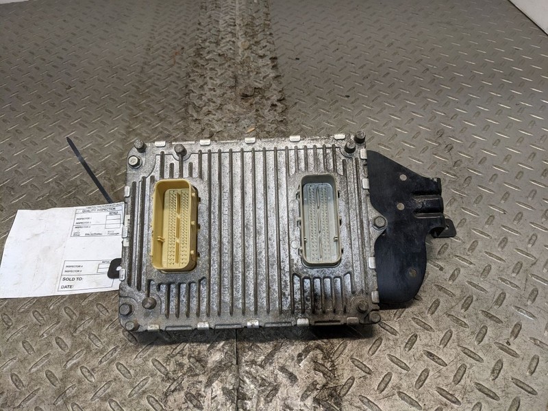 Engine ECM Electronic Control Module Fits 16-20 CARAVAN 1189665