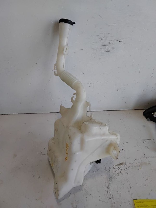 Wash Reservoir Flexible Neck Fits 10-17 EQUINOX 3560866