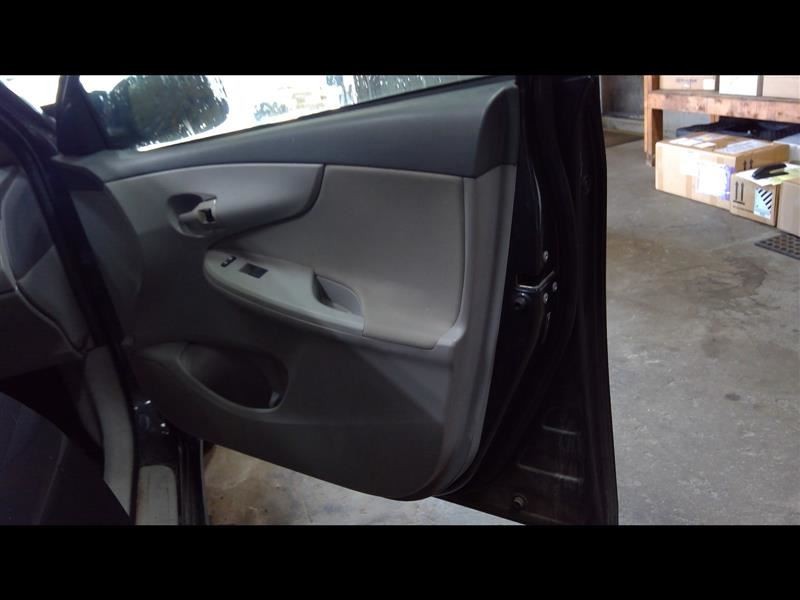 2009 COROLLA Passenger Right Front Door Trim Panel 1450172