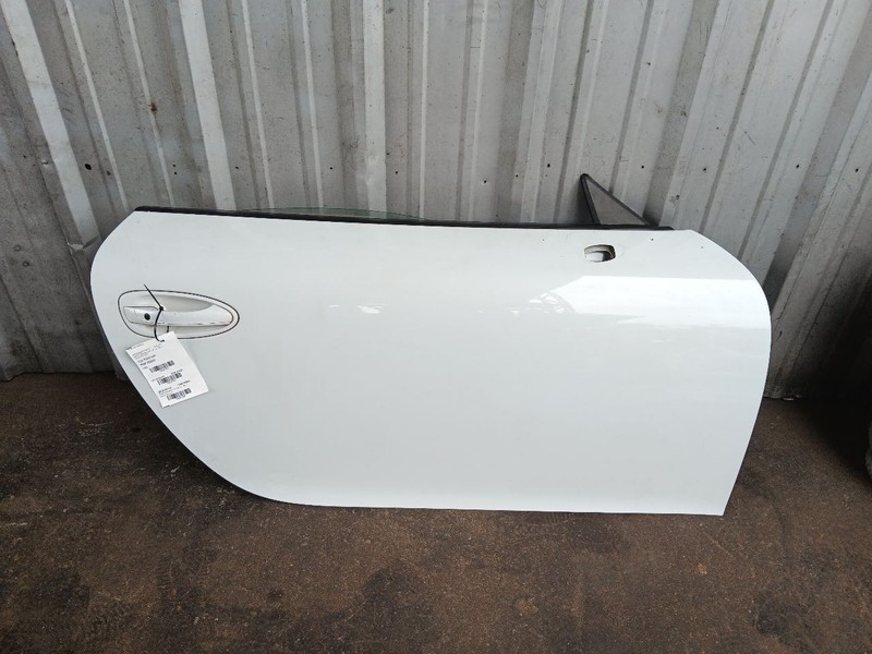 12-16 Porsche 911 991 Coupe Right Door Shell White OEM 99153191201