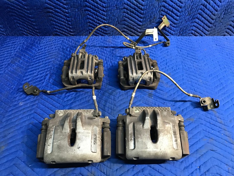 04-05 Jaguar XJ8 VPlas X350 Front & Rear Right & Left Brake Caliper Set of 4 OEM