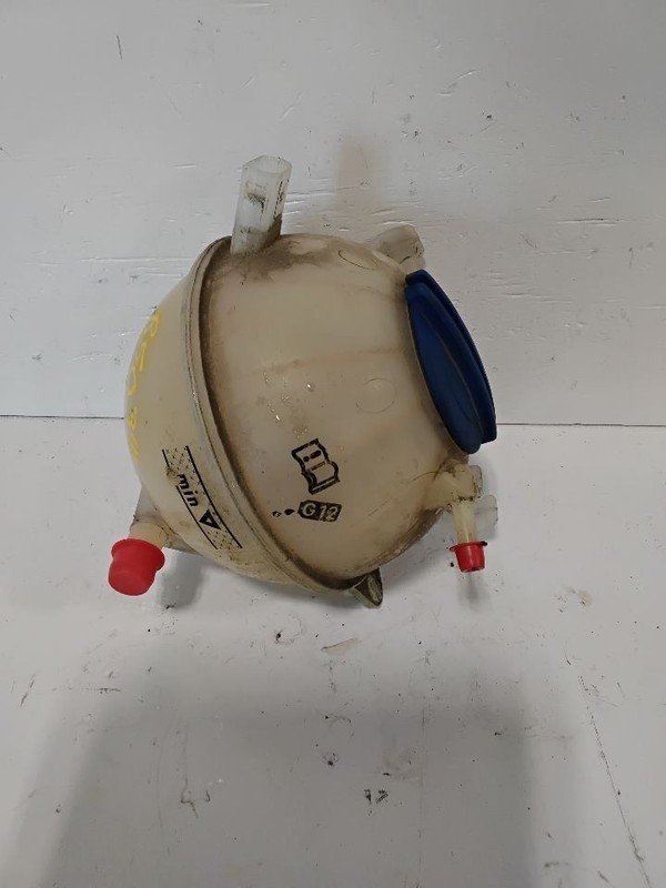 Coolant Reservoir Fits 06-10 12-22 PASSAT 3560567