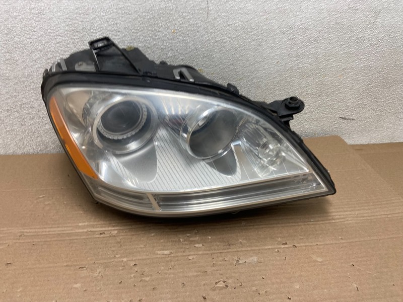 XENON 2006-2009 Mercedes-Benz ML-Class Headlight Right Passenger OEM AB1086 DW