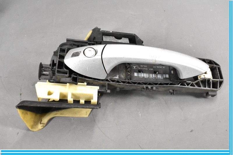 10-13 Mercedes W212 E350 Front Left Side Exterior Door Handle Assembly OEM