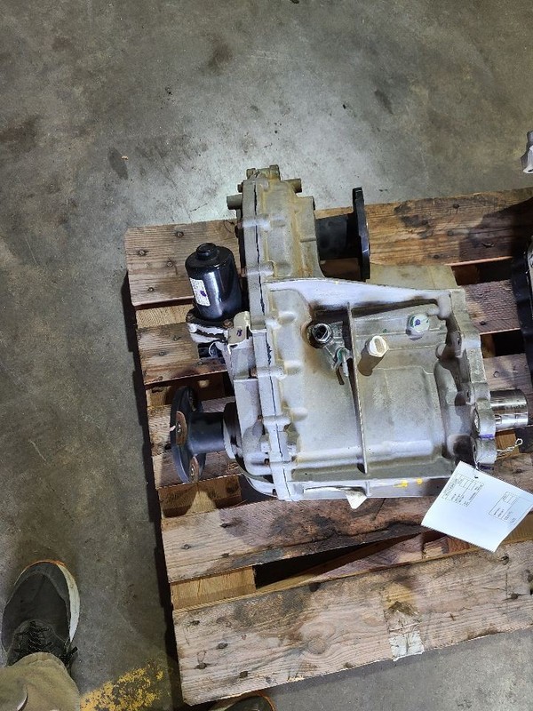 Transfer Case 5.0L Diesel Fits 16-19 TITAN XD 575297