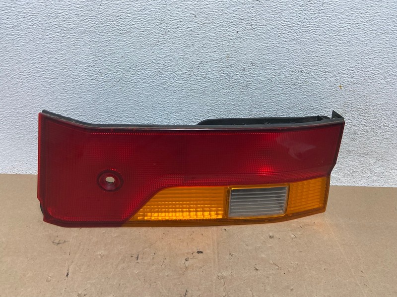 2002-2004 Honda Odyssey Right Passenger RH Side Tail Light Inner Oem AE6142 LK