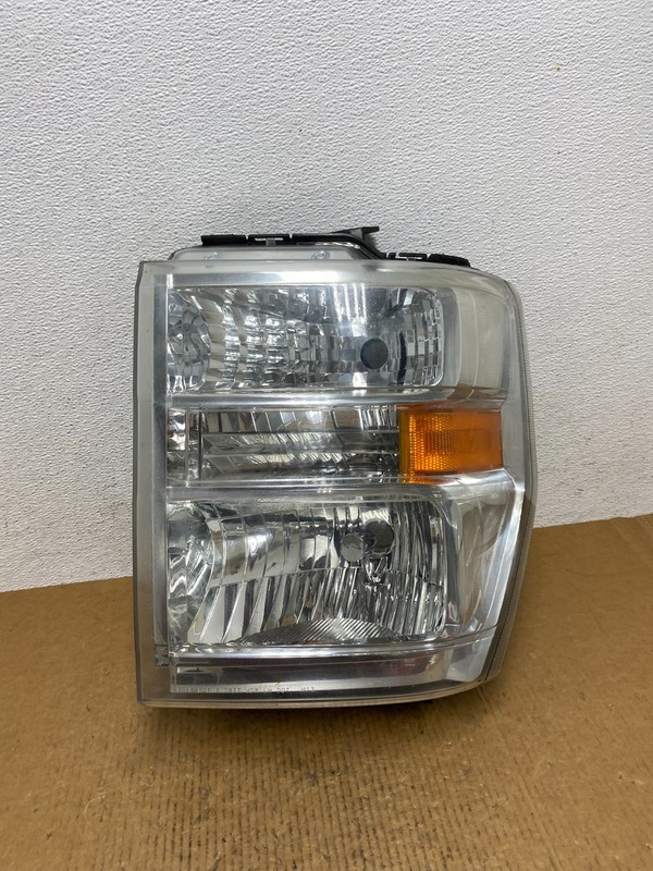 2008-2014 Ford Econoline E150 E250 E350 Left Driver LH Headlight OEM AE0368 DW