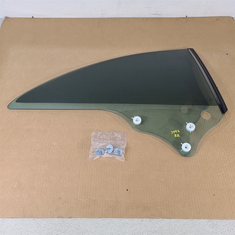 03-09 Mercedes CLK 500 AMG Passenger Rear Quarter Window Glass Rh Aa7492