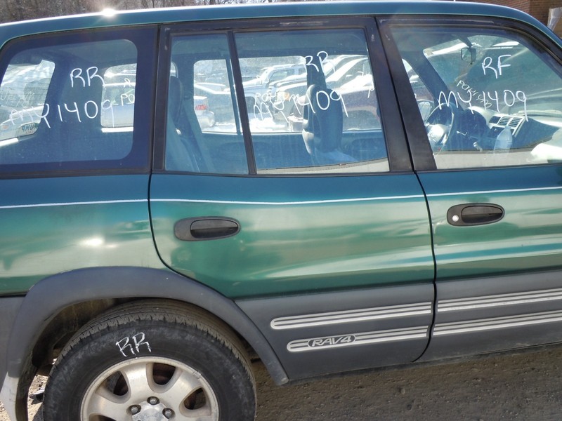 96-00 Toyota RAV4 Rear Door Assembly Passenger Right Electric Windows OEM 6N5