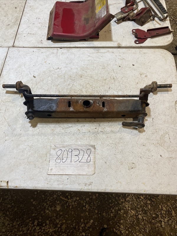 Murray 14.5hp 42” Front Axel Steering Assembly , 42819x92a