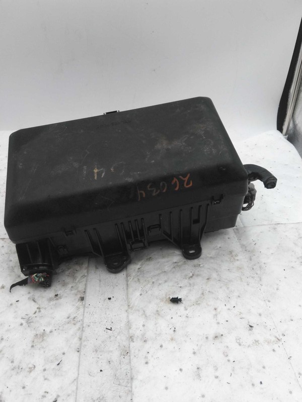 2010 Toyota Tundra OEM Fuse Box 5.7L Red 826610C270 120K Miles
