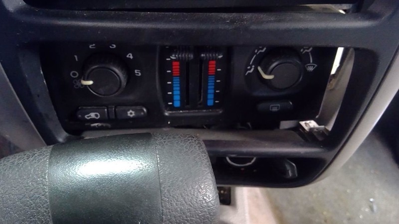Temperature Control Front Manual Opt CJ3 ID 10395426 Fits 03-09 ENVOY 3437440