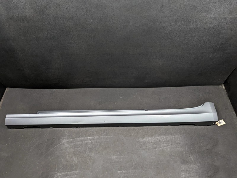 Left Rocker Panel Molding 2022 Cadillac CT4 84747816 2020 - 2025 X