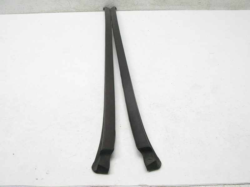 04-09 Mercedes W209 CLK350 CONVERTIBLE WINDSHIELD OUTSIDE A PILLAR TRIM 121421