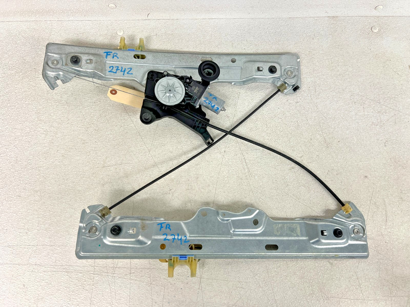 ⭐2019-2025 INFINITI QX50 FRONT RIGHT DOOR WINDOW REGULATOR & MOTOR OEM LOT2742