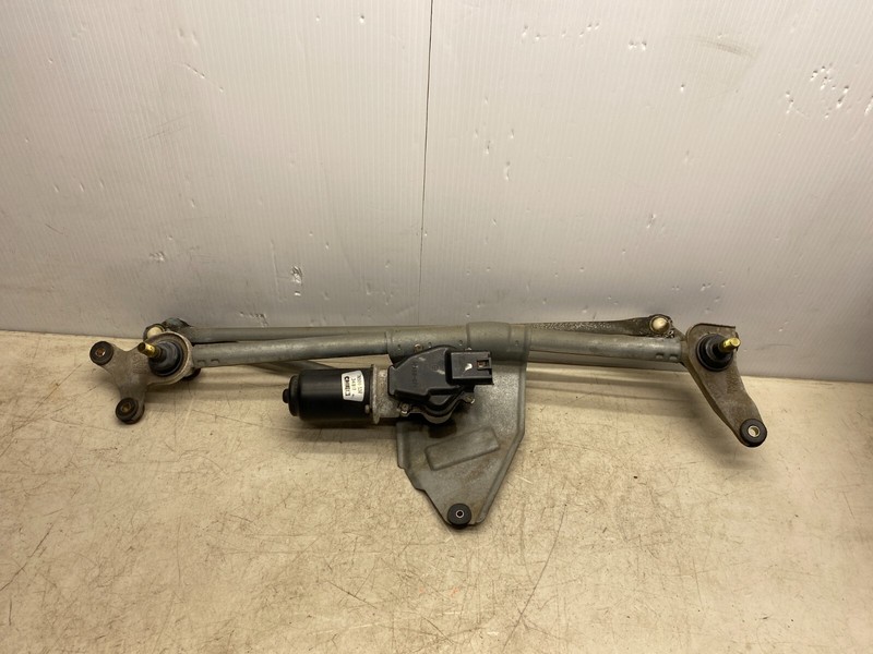2003-2005 HONDA PILOT FRONT WINDSHIELD WIPER MOTOR AND TRANSMISSION LINKAGE