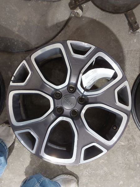 2015-2018 Jeep Renegade Wheel Rim 18x7 Aluminum 5 Y Spoke Gray Granite Crystal