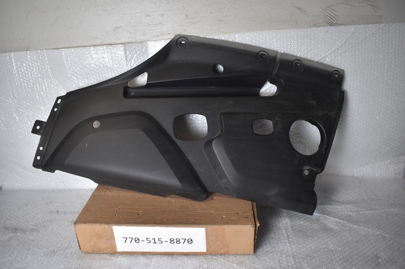 16 17 18 Porsche Cayenne Front Right Passenger Engine Bay Cover Panel 3.0L OEM
