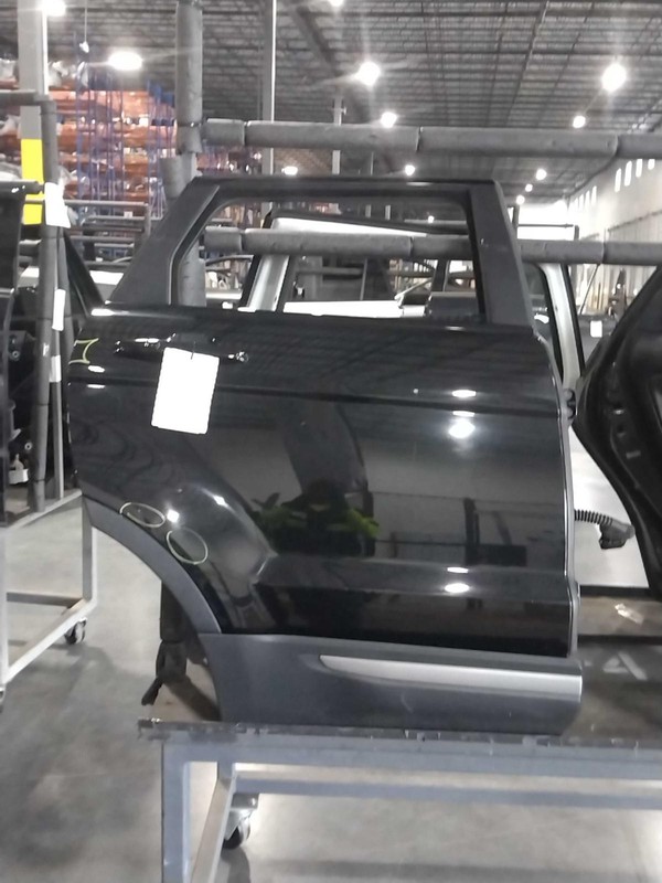 2015 Land Rover Evoque Rear Right Door Black Dents & Scratches 177018