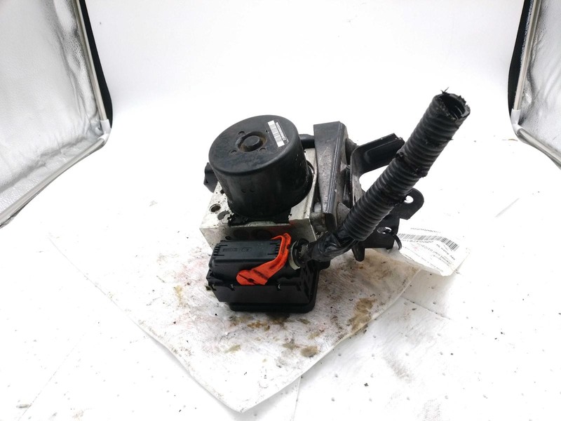 Used ABS Pump and Motor Assembly fits: 2015 Subaru Impreza Pump 2.0L w/pre-crash