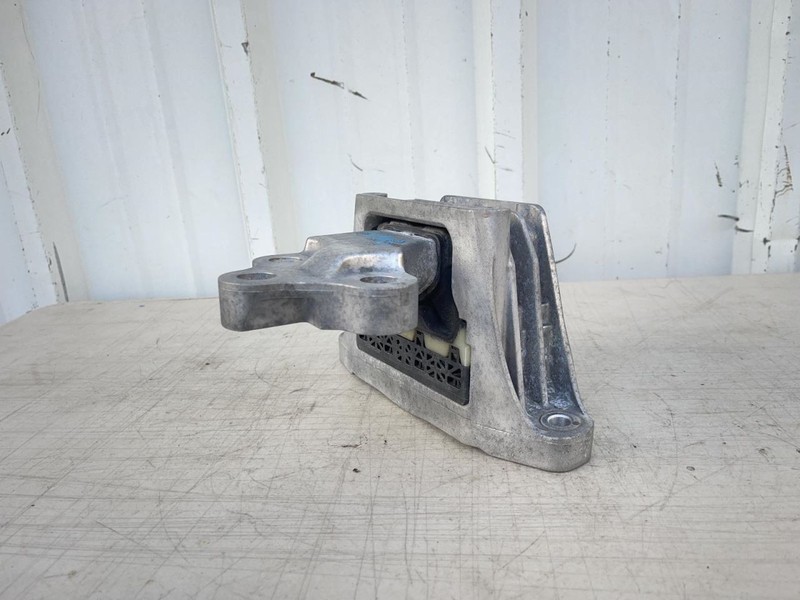 2018-2024 GMC Terrain Left Driver Side Front Engine Mount Bracket