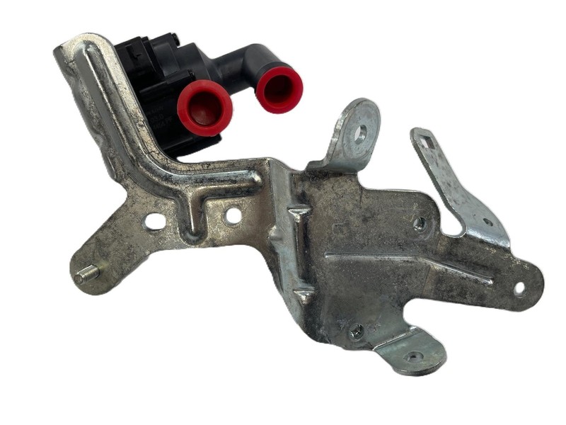 2024 Volvo S60 Plus EV Hybrid Electric Auxiliary Coolant Pump & Bracket 31368312